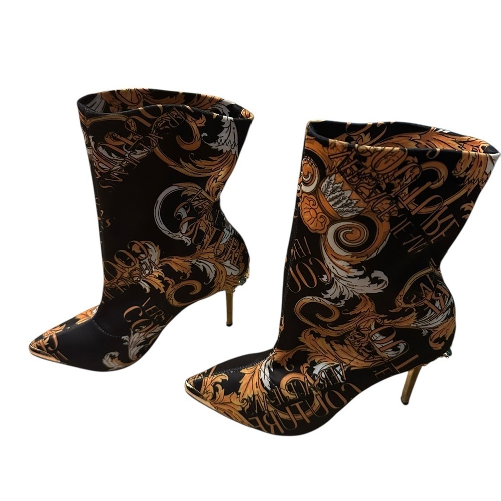 Versace Jeans Couture Scarlett ankle boots black and gold baroque print size 40
